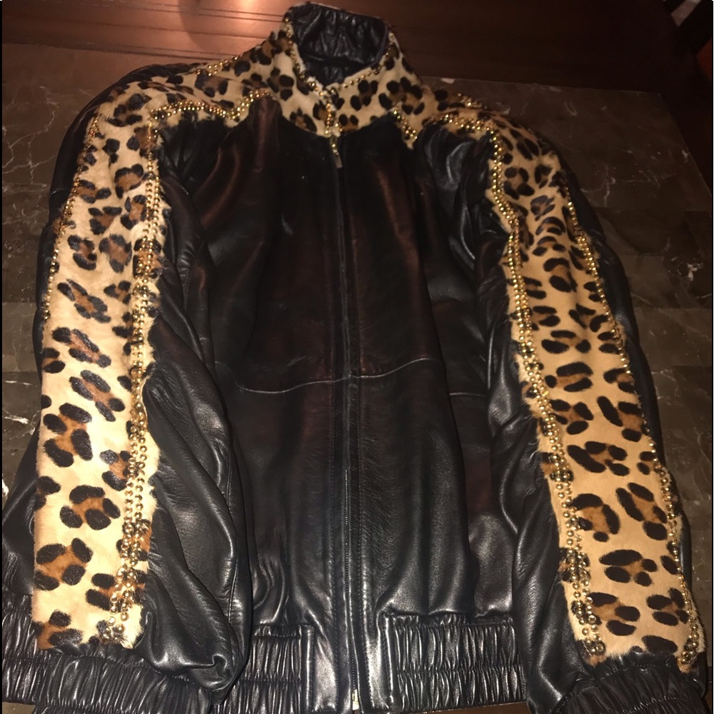 Black leather banded jacket with leopard fur